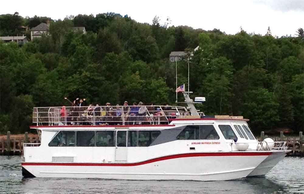 <h4>Apostle Islands Cruises</h4>